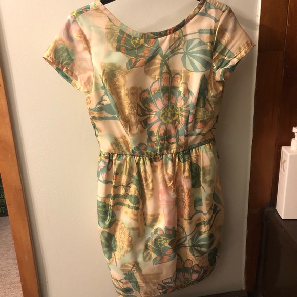 Shiny fun dress - Picture 1 of 4